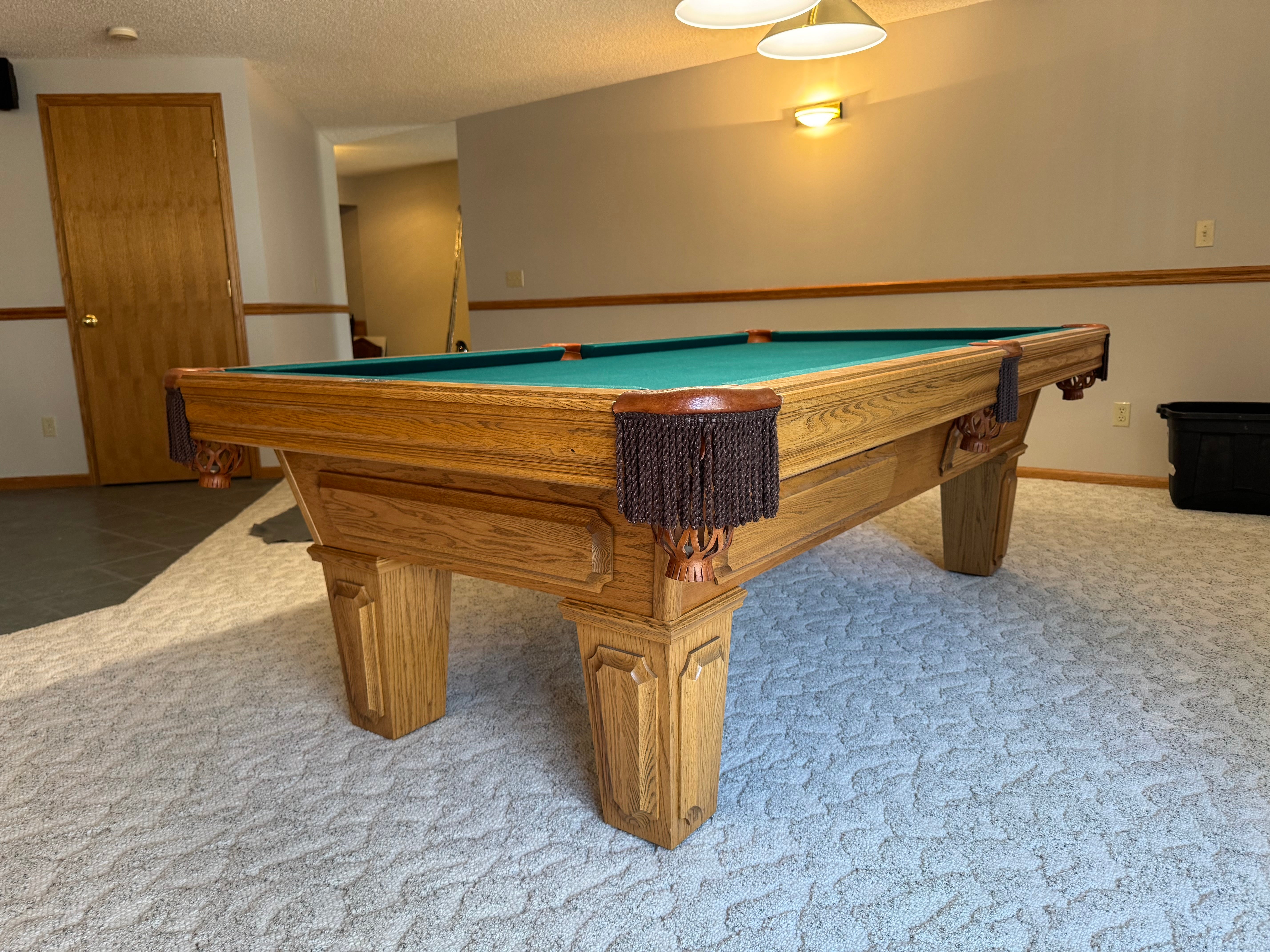 8' American Classics Oak Pool Table – <h1>Professional Pool Table